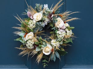 Millennials ditch door wreaths for festive loo roll