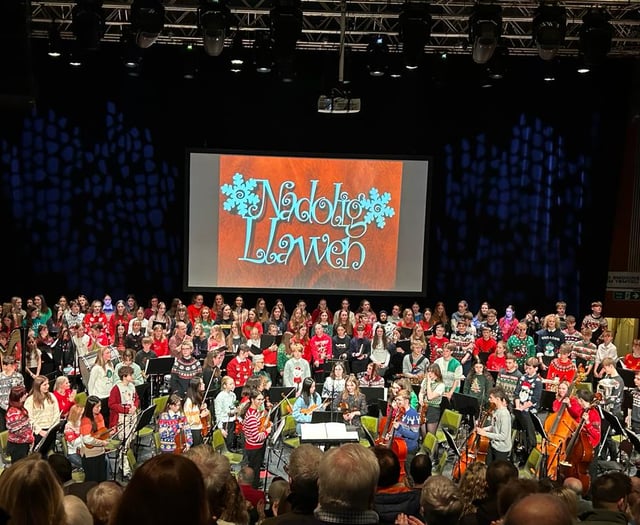 Young musicians put on a festive treat