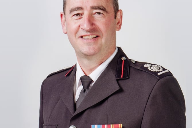 Roger Thomas, current Deputy Chief Fire Officer, has been confirmed as the new Chief Fire Officer of Mid and West Wales Fire and Rescue Service.
Following the announced retirement of Chief Fire Officer Chris Davies in September, Roger Thomas, who was appointed at an extraordinary meeting of Mid and West Wales Fire and Rescue Authority, will take over the role of Chief Fire Officer in April 2022.
Councillor Elwyn Williams, Chair of Mid and Wales Fire and Rescue Authority said: I am delighted to announce that our current Deputy Chief Fire Office, Roger Thomas, has successfully been appointed as our new Chief Fire Officer.
Chief Fire Officer Chris Davies leaves our Service in April 2022 following an illustrious career and I speak on behalf of the Fire and Rescue Authority when I say that we have full confidence that Roger will take the reins and continue to drive the Service forward.
We know that there are challenging times ahead, but we are confident that under Rogers management, we will continue to address those challenges and maintain the high standards that our communities and partners have become accustomed to.
Deputy Chief Fire Officer Roger Thomas said: I want to extend my sincere thanks for the support and confidence of Members of our Authority in appointing me Chief Fire Officer of Mid and West Wales Fire and Rescue Service, a position I am immensely proud to be undertaking.
It has been an honour and a privilege to work with Chief Fire Officer Chris Davies, who during his tenure has shown outstanding commitment to the Service and the communities we serve.