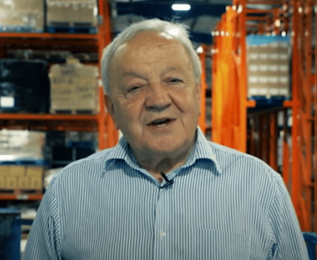 FUW honours Castell Howell Foods founder with award