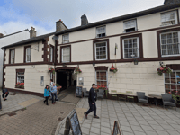 Lampeter's Royal Oak closes over cockroach infestation