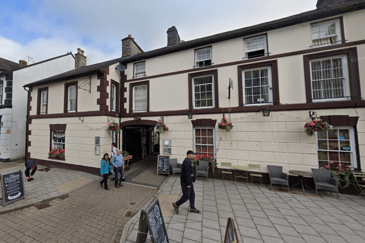 Royal Oak Hotel Lampeter