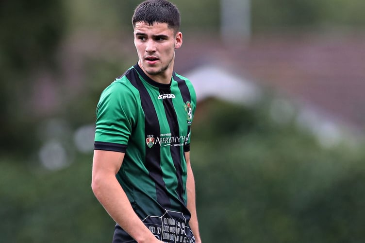 NEWTOWN, POWYS, WALES - 26th AUGUST 2023 - Aberystwyth's Harry Owen during Newtown AFC vs Aberystwyth Town in Round 3 of the JD Cymru Premier at Latham Park, Newtown (Pic by Sam Eaden/FAW)