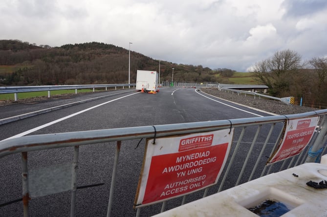 The new bridge is scheduled to open before the road closure