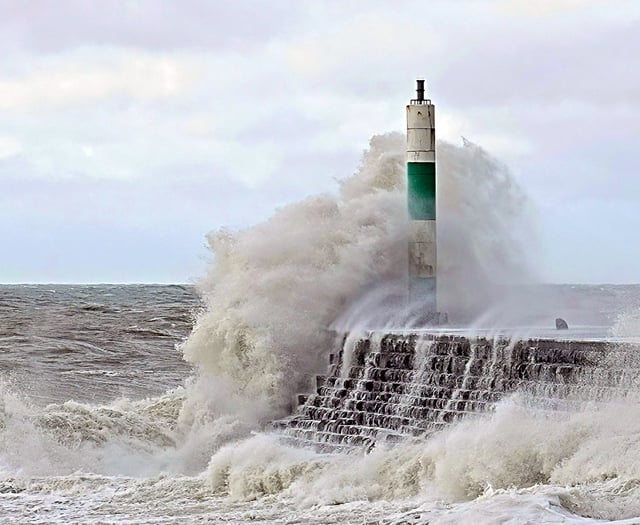 Stormy seas and a crescent moon: Best of readers' photos