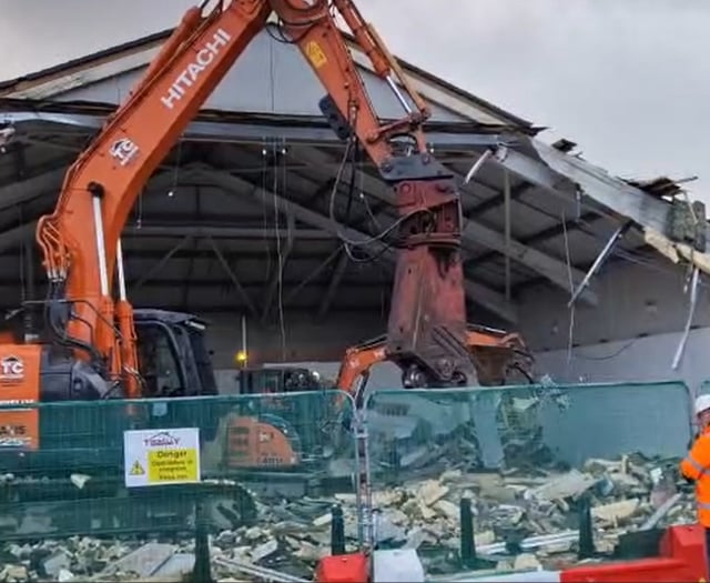 Demolition work begins on Aberystwyth town centre shop