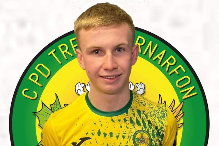 Gwion Dafydd has joined Caernarfon on loan until the end of the season