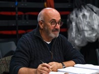 Arad Goch artistic director announces retirement