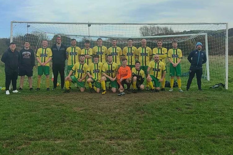 Padarn United team photo