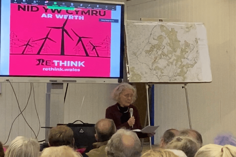 Wind turbines llanddewi brefi