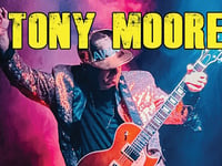 Former Iron Maiden member brings electrifying one-man show to Pwllheli