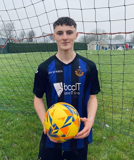 Felinfach's Rhys Williams with the match ball