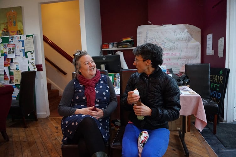 Sandra Bendelow with Hwb volunteer Finis