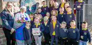 Auntie Rhian hangs up her apron after 35 years as school cook