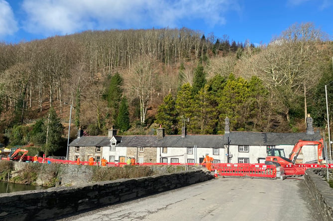 The old Dyfi bridge will remain permanently closed to traffic, allowing pedestrian and cycle access only