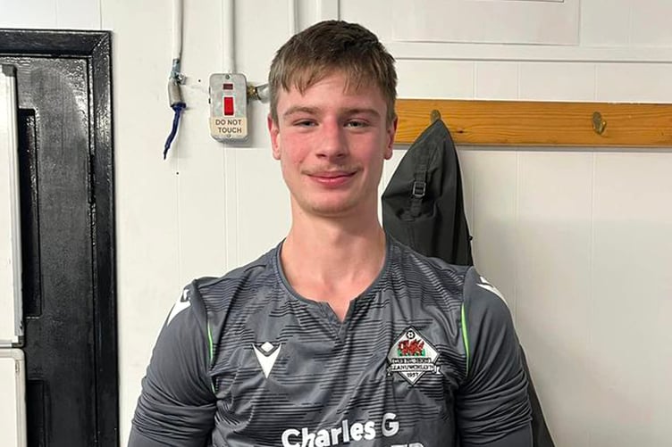Young goalkeeper Iwan Bishop has been named Llanuwchllyn Reserves’ player of the month for January