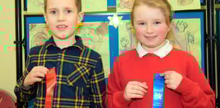 Lluniau a chanlyniadau Eisteddfod Flynyddol Abergynolwyn