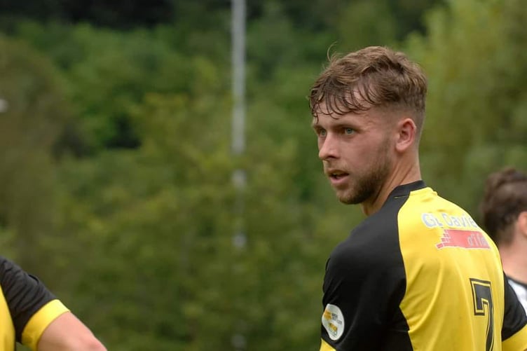 Gethin Evans headed a late winner for Dolgellau