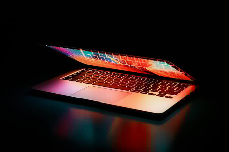 Laptop stock