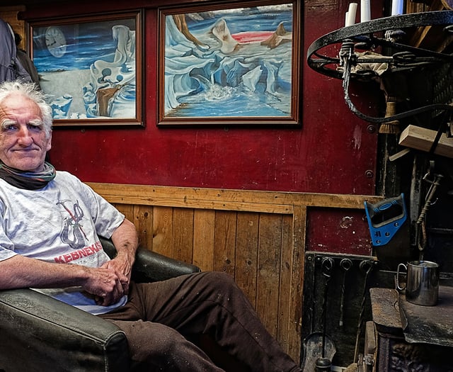 Busy 2024 ahead for eccentric author Mike Leaver