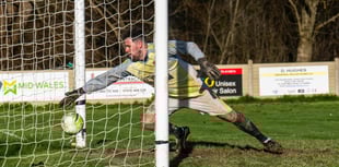 Central Wales South: Penparcau can clinch title tonight