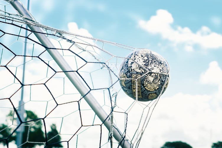 soccer-5065614_1280