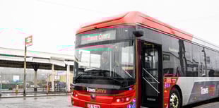 Hospital workers offered free bus travel in a bid to cut down car use