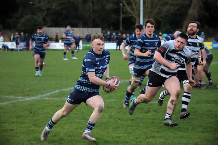 Aberystwyth won an evenly contested contest against Felinfoel at Cae Plascrug on Saturday