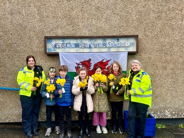 PCSOs joined pupils from Harlech's Ysgol Tan y Castell