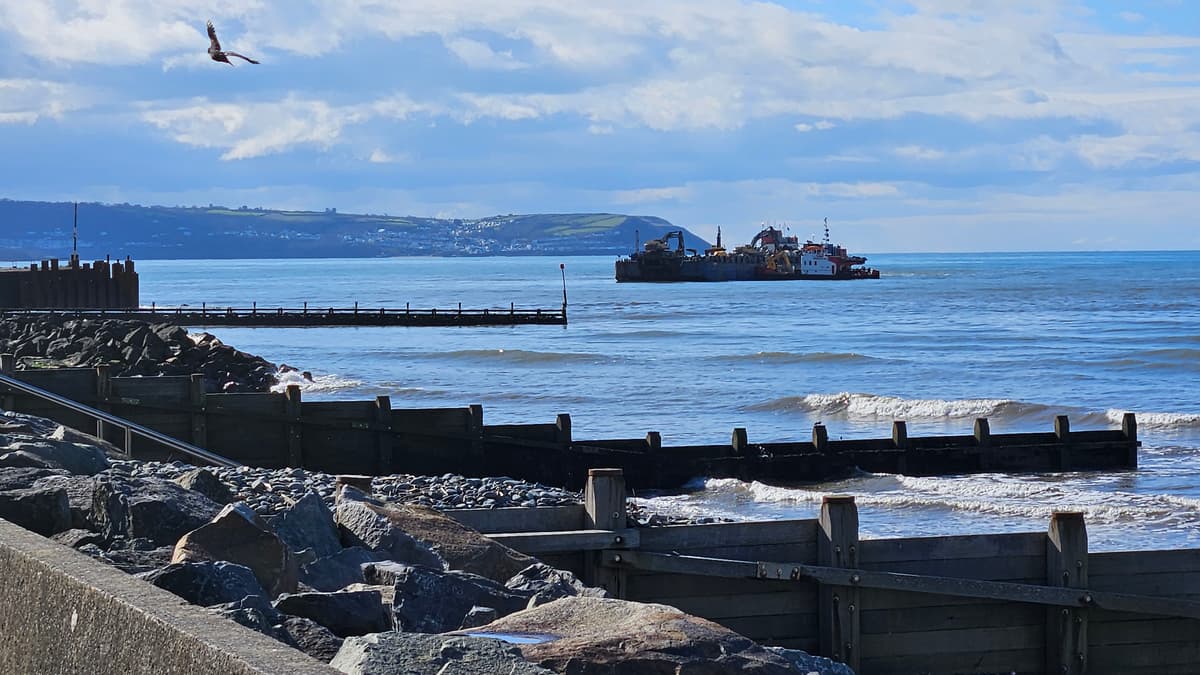 Norwegian boulders for Aberaeron coastal defence scheme arrive by sea 