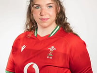 Llanybydder's Cadi-Lois takes on France in the heat
