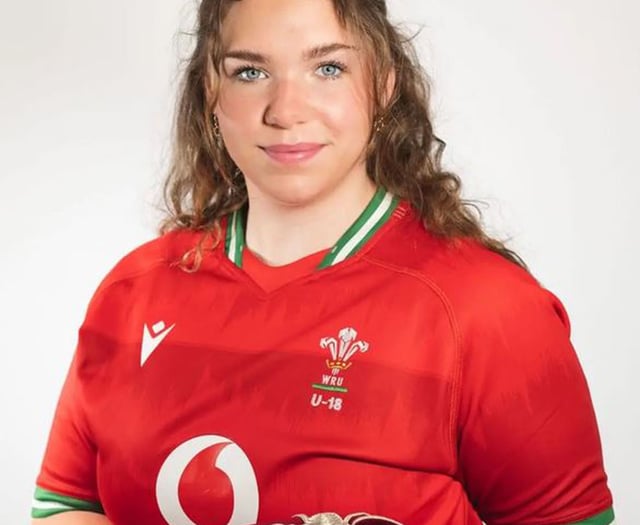 Cadi-lois selected as Six Nations development player 