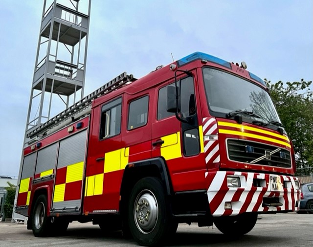 Wildfire near Tanygrisiau closed A496 as firefighters battled blaze
