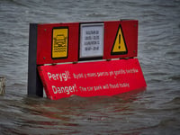 Dramatic footage as flood alert in effect for Welsh coastline
