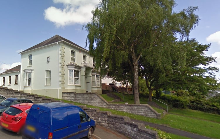Land and buildings in Derwen Gardens, Adpar