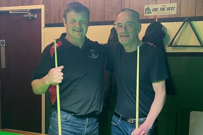 Lee Hayward of Llandysul snooker club and Iwan Williams of Felindre snooker club.