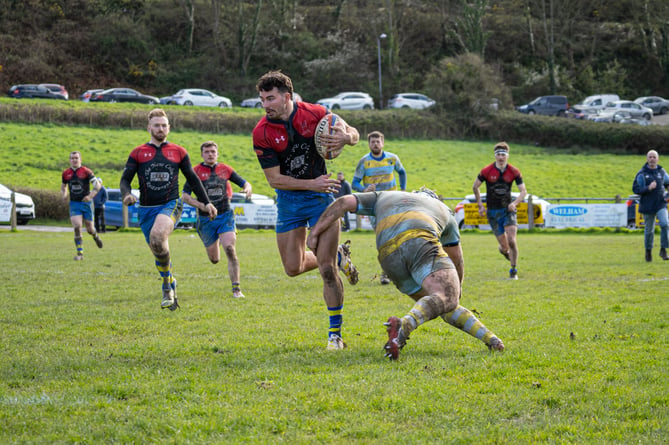 Aberaeron finished strongly against Laugharne but it wasn't enough to get past the post