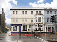 Mach bank and seven-bed flat sells at auction for £161,000