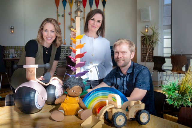 Entrepreneurs can take baby steps in business with just a smart phone