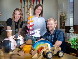 Entrepreneurs can take baby steps in business with just a smart phone