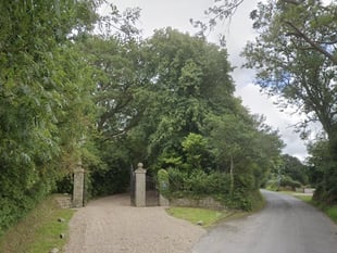 Country house padel court gets go-ahead