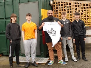 TV chef inspires young pizza entrepreneurs