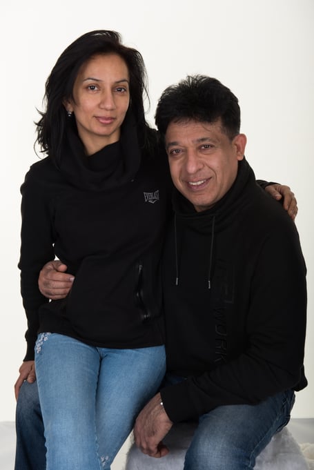 Bollywood star Raj (Mayur Verma) and wife Noorie have taken over the restaurant in Plas Talgarth