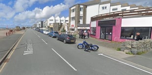 Seafront salon could turn into ice cream, dessert and coffee shop