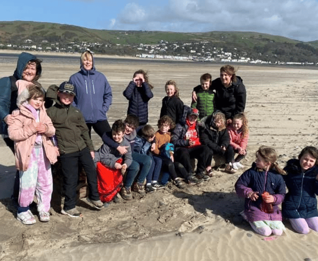 Borth pupils raise money to pay for swimming lessons