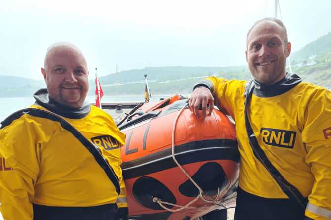Andy Campbell (right) with RNLI trainer and assessor Aled Williams (left)