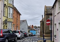 Flipped no entry sign causes concern to town centre residents