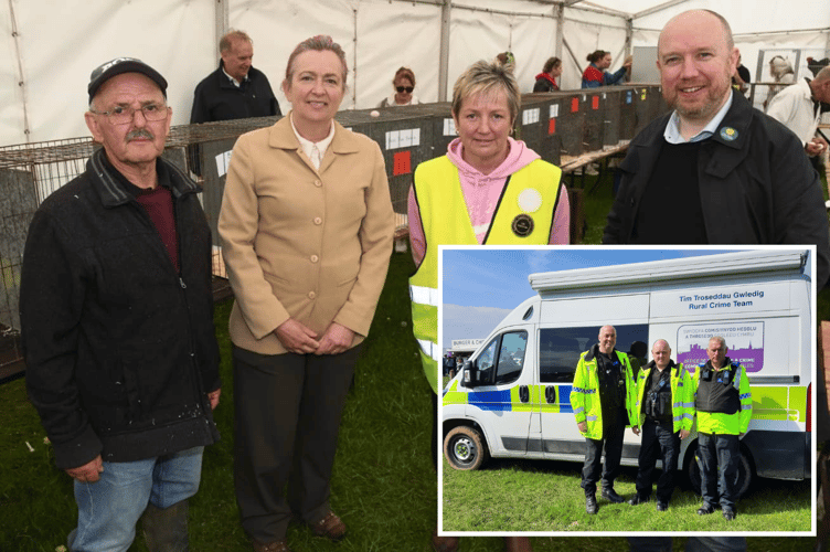 Mabon and Liz in the poultry tent (main) and Pwllheli PCSO's Geraint and Mark along with Rhys from HGC Tîm Troseddau Cefn Gwlad / NWP Rural Crime Team (inset). Photos: Plaid Cymru and NWP Gwynedd South
