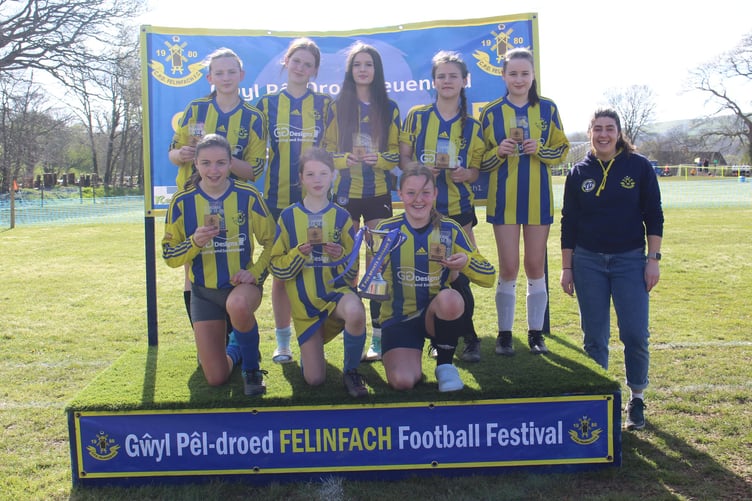 Felinfach Girls beat Penrhyncoch Girls on penalties in the Girls Under 14’s competition which was sponsored by PGD Sports Massage
