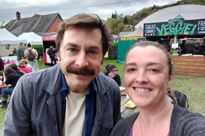 Julie was lucky enough to spot Mike Wozniak walking around Mach shortly after seeing his show